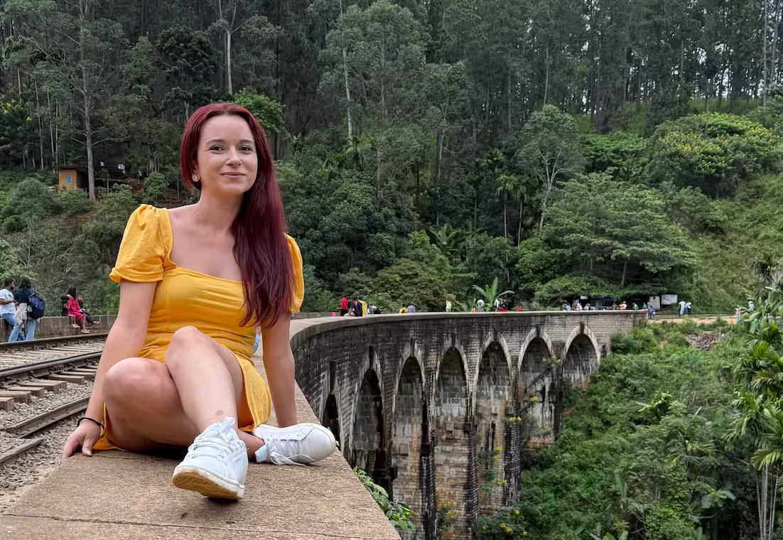 Visita Ella Ponte Comboio